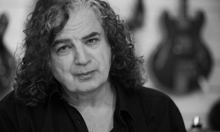 Jakko Jakszyk signs worldwide contract with InsideOutMusic for the release of his next solo album