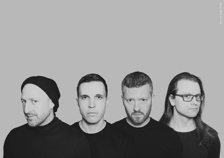 LONG DISTANCE CALLING – launch video for new single ‘Immunity’