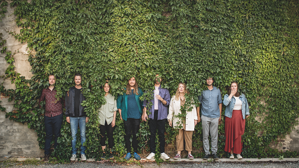 KARISMA RECORDS INKS DEAL WITH ALTERNATIVE POP ORCHESTRA MEER