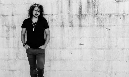 HAKEN front man ROSS JENNINGS releases debut solo single ‘Words We Can’t Unsay’ & announces a Global Livestream ‘Acoustic Shadows’