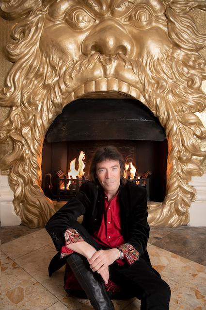 Steve Hackett announces the release of Wingbeats the first single from his new studio album – Surrender of Silence out on 10th September