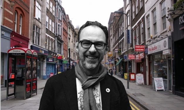 London powerpop-folk rocker SIMON BROMIDE releases ‘The Waiting Room’, teasing debut album ‘Following The Moon’