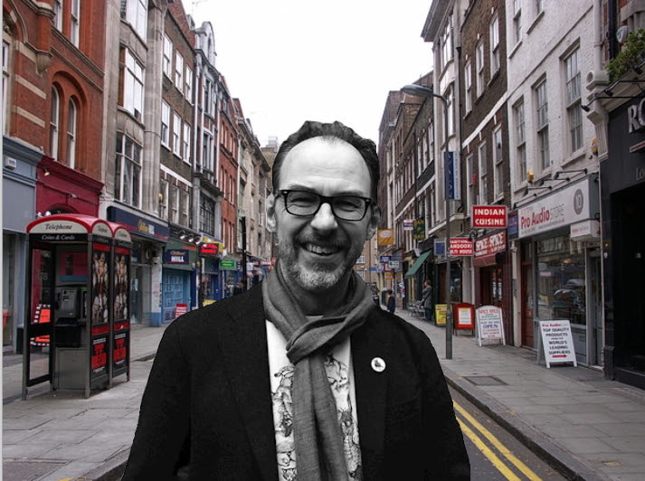 London powerpop-folk rocker SIMON BROMIDE releases ‘The Waiting Room’, teasing debut album ‘Following The Moon’