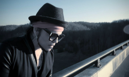 LUKAS ROSSI – A PERFECT WORLD