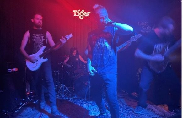 Pale Flag, Silent Torture, Grym Rhymney The Thirsty Dog, Auckland      16/04/22