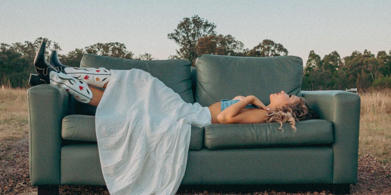 ABBY CHRISTO – NOTE TO SELF – INDEPENDENT