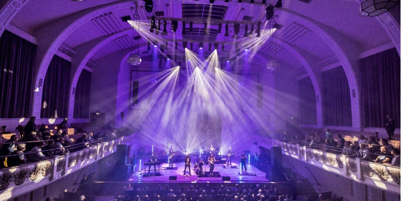 Big Big Train release new live audio/visual package ‘A Flare On The Lens’