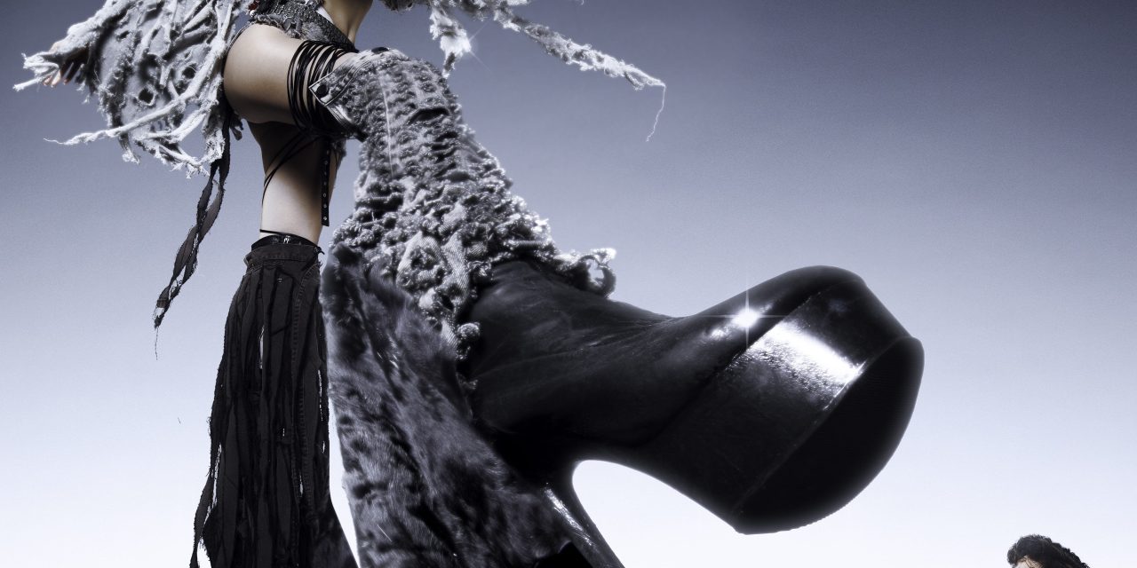 POP POWERHOUSE CHLOE JANE SHOWCASES ELECTRIFYING NEW SINGLE “OOPSIE DAISY” AHEAD OF UPCOMING DEBUT ALBUM