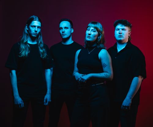 Dutch newcomers TRAVERSUS reveal New Single + Lyric Video “Eye To Eye”