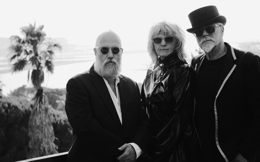 Meet the VIBRATIONISTS