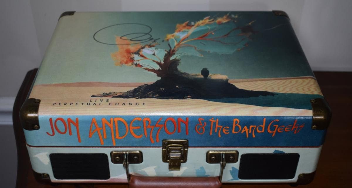 JON ANDERSON and StuckOnDecoupage Collaborate on an Autographed Limited Edition Turntable