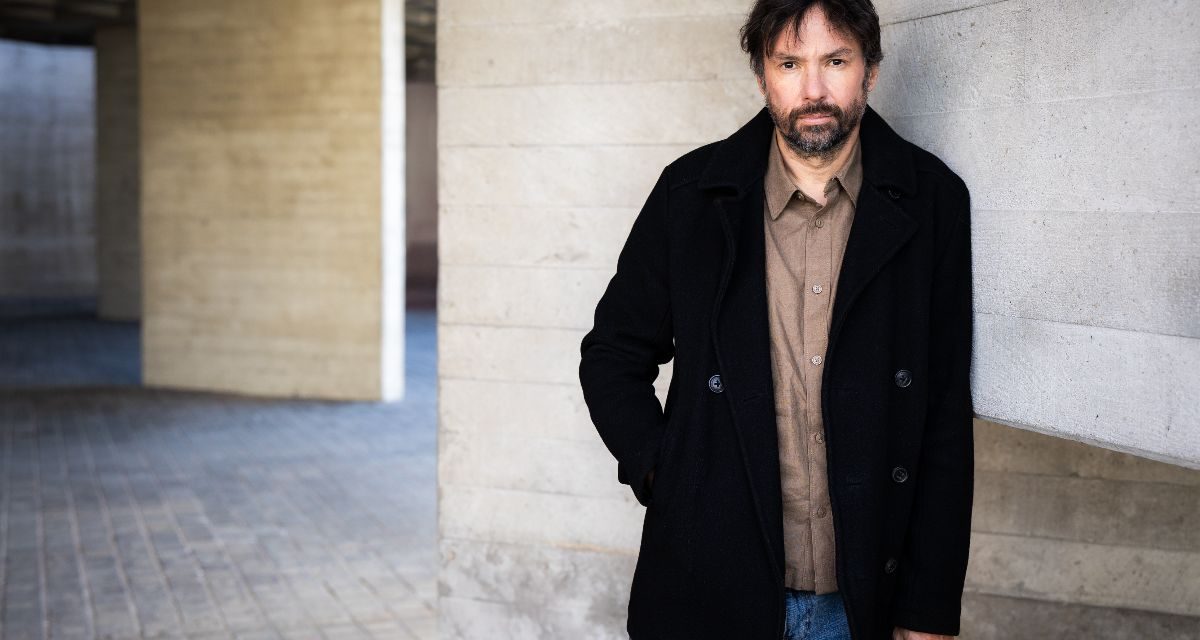 BRUCE SOORD RETURNS WITH NEW SOLO ALBUMGHOSTS IN THE PARK